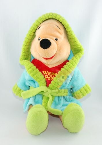  peluche winnie lourson jaune rouge peignoir bleu vert 